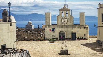 Nápoles :: Castel Sant'Elmo