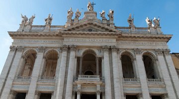 Kompleks Laterański z audioprzewodnikiem: Bazylika, Krużganek, Baptysterium i Sancta Sanctorum ❒ Italy Tickets