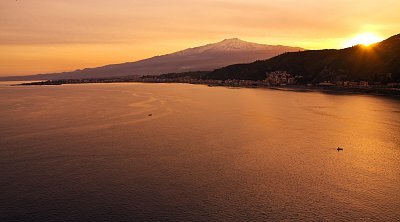 Etna Immersive Trek & Taste - Journée complète depuis Taormina/Giardini Naxos ❒ Italy Tickets