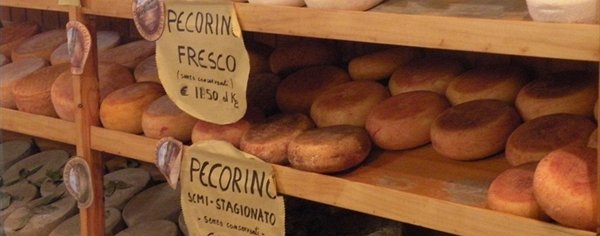 Посетите Тоскану :: Сыр пекорино в Пьенце