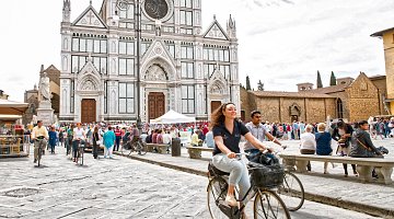Bike tour through the streets of Florence (semi private tour) ❒ Italy Tickets