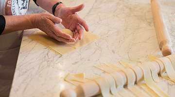 Learn the Italian cuisine in Florence (small group) ❒ Italy Tickets