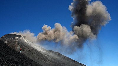 E-bike en proeverij op de Etna - Hele dag vanuit Taormina ❒ Italy Tickets