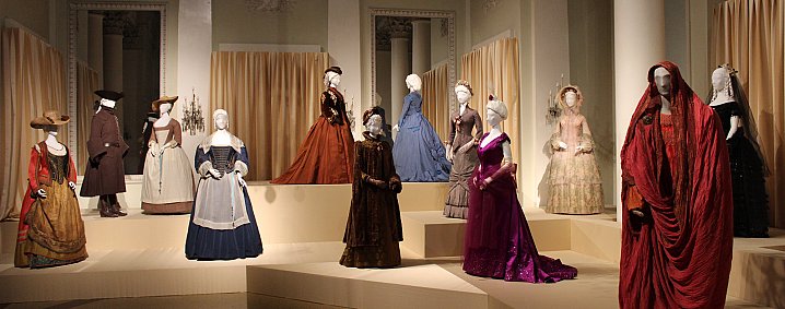 Galería del Traje del Palacio Pitti :: Exposición de Piero Tosi