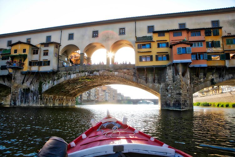 arno river cruise pisa